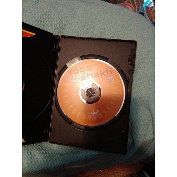 Yoga Shakti: The Complete Practice of Vinyasa Flow Yoga on DVD by Shiva Rea (DVD - Picture 4 of 4